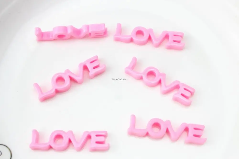 80pcs pink LOVE letter resin flatback cabochons (48x12x5mm) Cell phone decor, hair accessory DIY XL saying love charm pendant