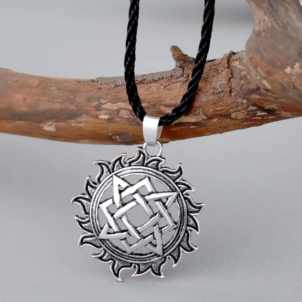 Alatyr Star Slavic Jewelry Retro Necklace Sun Symbol Amulet Pendant Norse Occult Germanic Pagan Men Necklace Ancient Jewelry