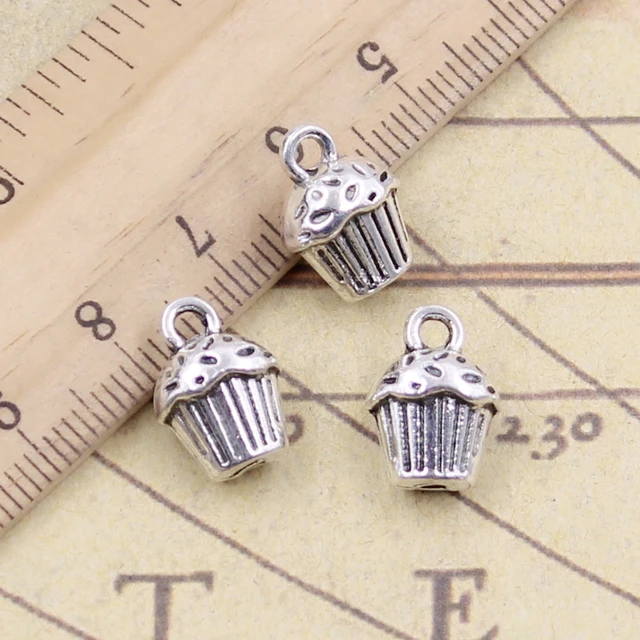10 sztuk Charms 3D Cupcake Cake 13x10x8mm tybetański DIY biżuteria retro bransoletka naszyjnik antyczny brąz srebrny kolorowy wisiorek