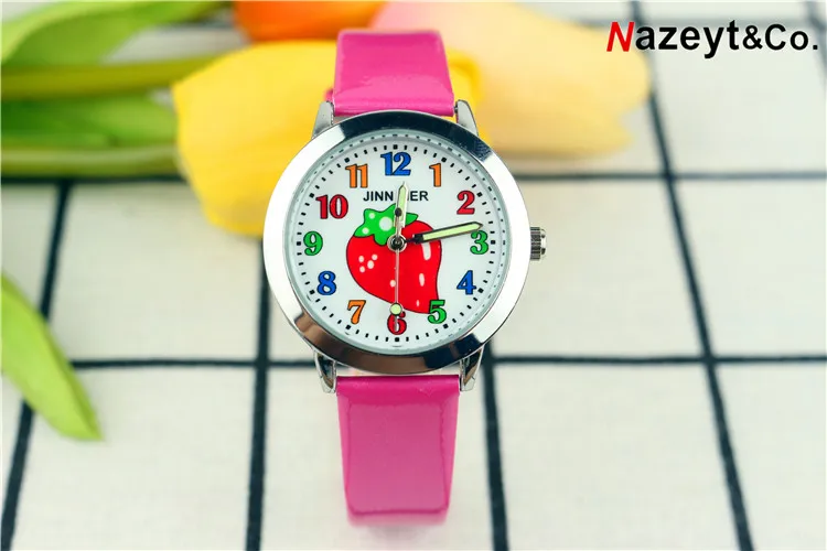 2019 nieuwe mode meisjes leuke cartoon aardbei dial lederen horloge hoge qulity kinderen kids lichtgevende handen gift klok