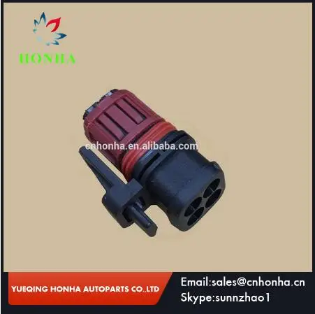 

Free shipping 10pcs/lot 1337352-1 PA66 balck 4 pin female automotive wire harness connector