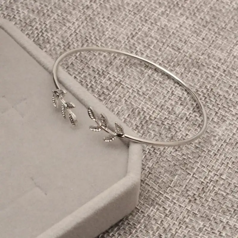 Foreign Fashion Burst Fashion Personality Leaf Bracelet Open Leaf Bracelets For Women Cuff Bracelets Armbanden Voor Vrouwen