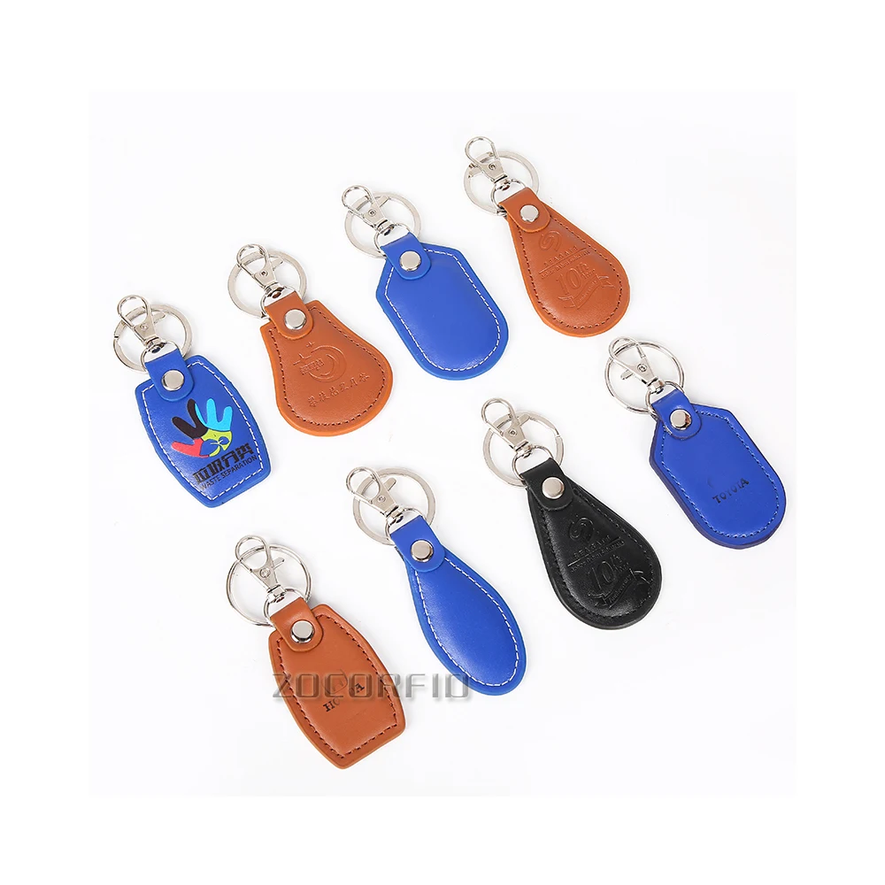 Commercio all'ingrosso 100 pz/lotto RFID Scheda di Controllo Accessi di Prossimità tag rfid 13.56MHZ IC CARD (portachiavi in Pelle)