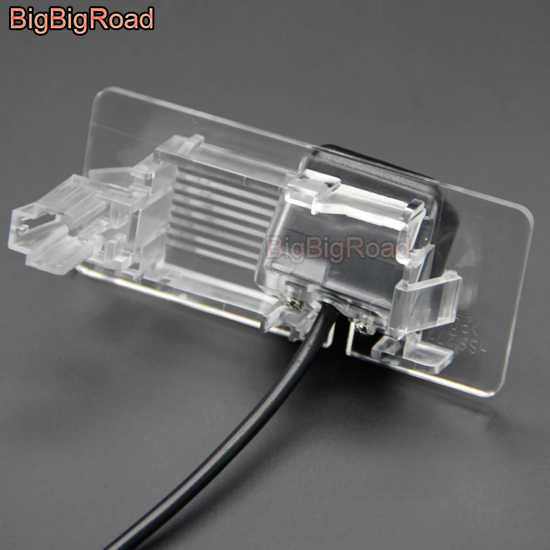 BigBigRoad Car Rear View Parking CCD Camera For Volkswagen Grand Lavida C-TREK 2012-2017 / Golf Wagon Golf Plus 2010 - 2013