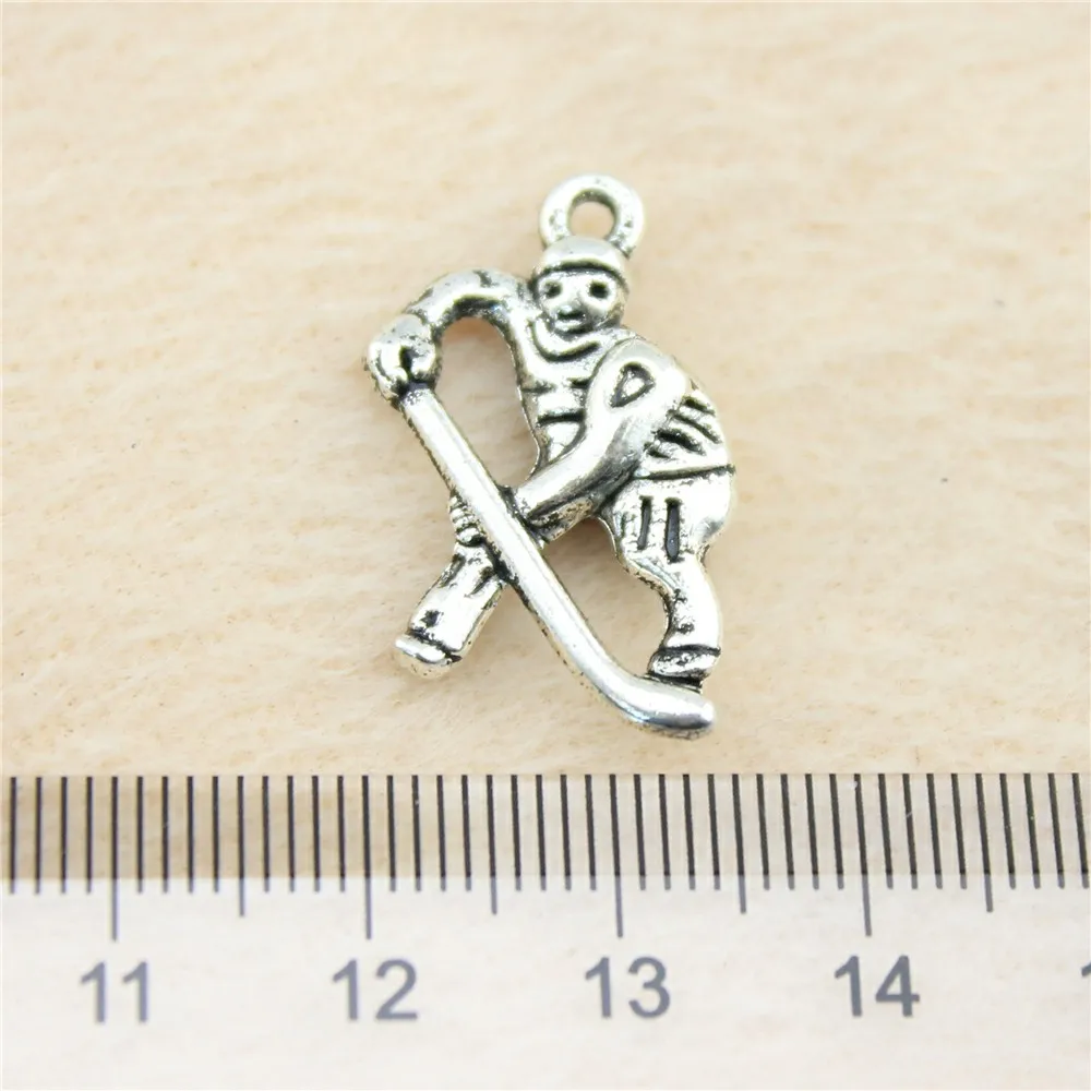 30pcs/lot 25*16mm ancient silver Hockey Players charm Pendants DIY jewelry for bracelet necklace earring