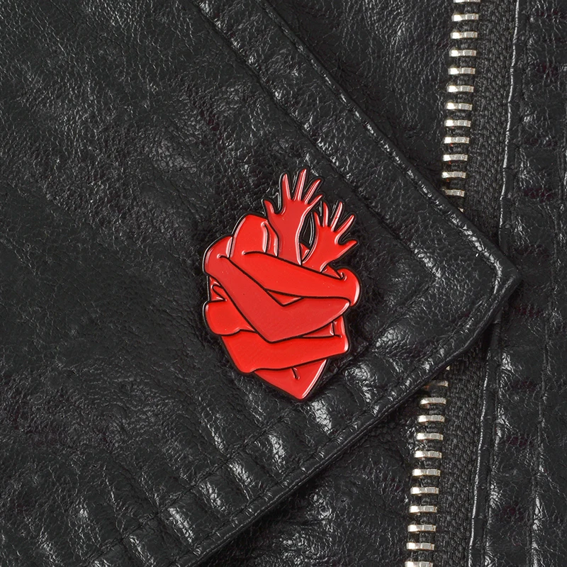 Freiheit Herz Emaille Pin Sternen Herz Mutig Katzen Blutrünstiger Umarmung Broschen Tasche Kleidung Revers Pin Abzeichen Schmuck Geschenk Arzt – Detail 4