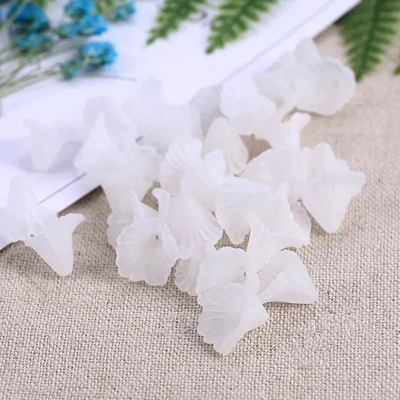 30Pcs Plastic Doorschijnend 11X12Mm Frosted Wave Little Trompet Bloem Kralen Fit Sieraden Diy Ambachtelijke Accessoires