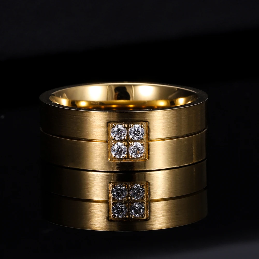 New Arrival 2019 Couple Jewelry Rings for Lovers Stainless Steel Gold Color Wedding Ring With Crystals Name Stamp Available