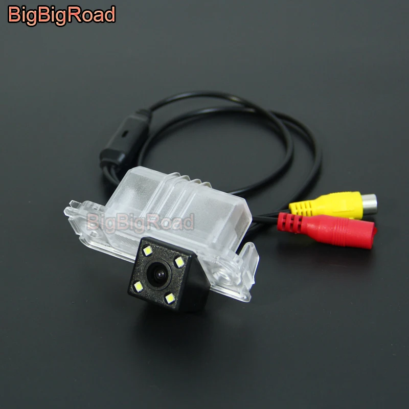 

BigBigRoad For Skoda Superb B8 2015 2016 Car Rear View Reverse Backup Camera HD CCD Parking Camera Waterproof Night Vision