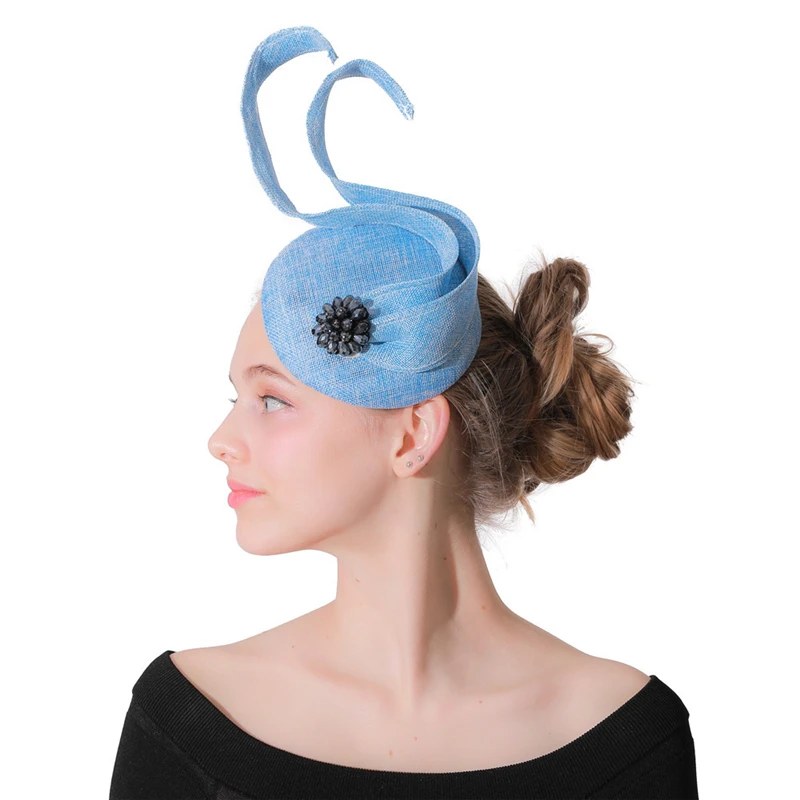 W nowym stylu panie lawendowe włosy Fascinator z fantazyjnym kwiatowym na Haiirbands dla kobiet eleganckie Party żonaty wyścig piór nakrycia głowy