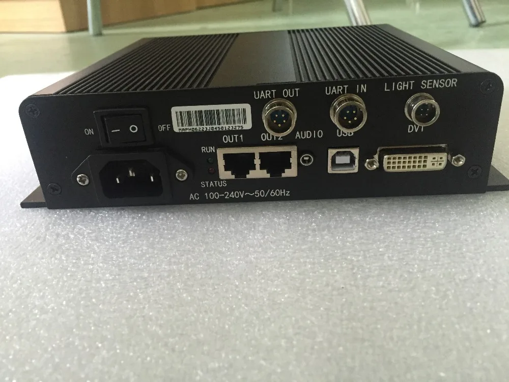 Nova Msd300 Led Display Verzenden Kaart Full Color Led Video Display Synchrone Novastar Mctrl300 Send Box Laptop Hdmi Dvi Input