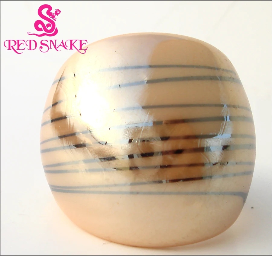 

Модное кольцо с красной змеей, ручной работы, цвета хаки с черной линией, Рисунок кольца из муранского стекла