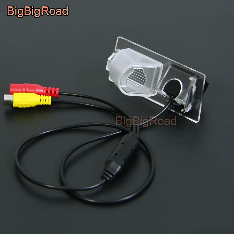 

BigBigRoad Car Rear View Reverse Backup Camera With Power Relay / Filter For Jeep KL Renegade Cherokee 2014 2015 2016