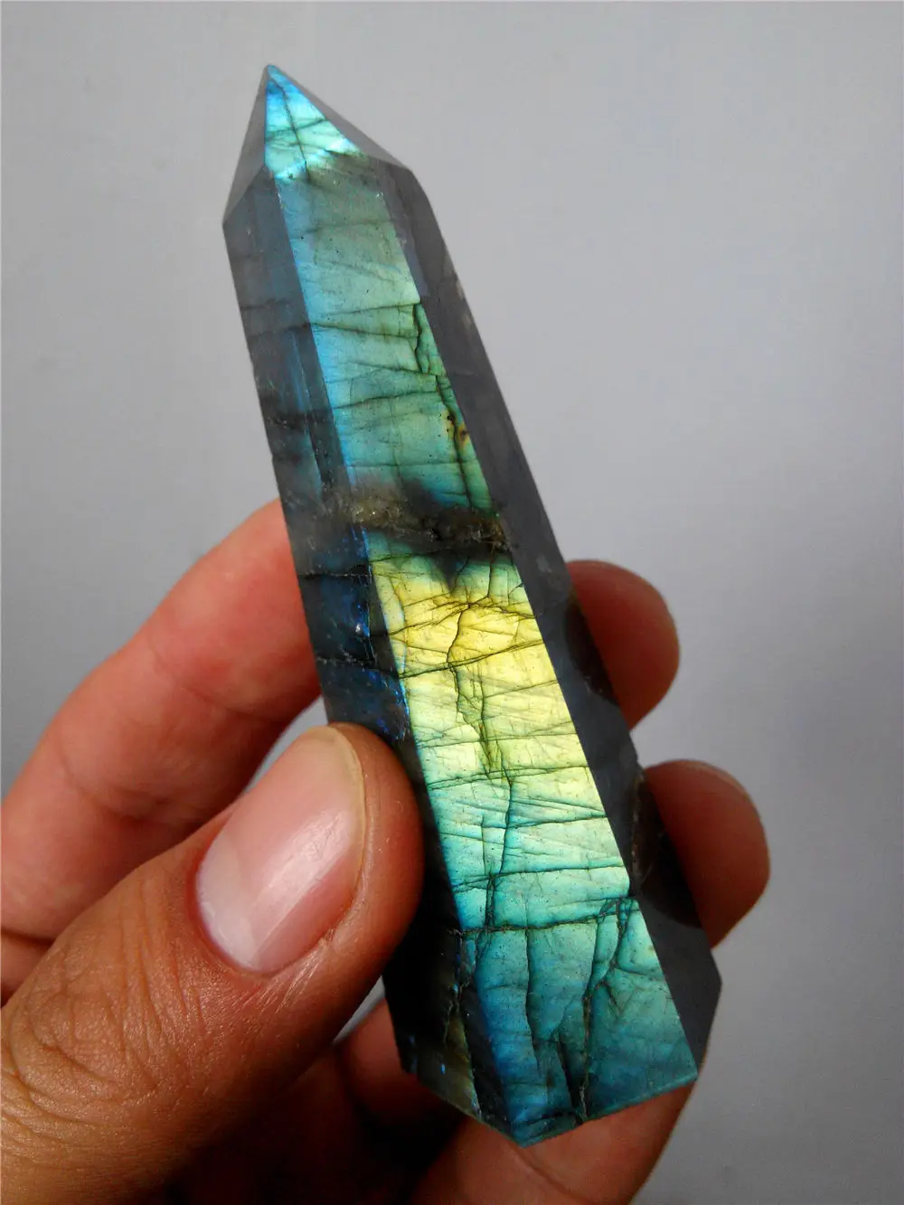 

free shipping 00786 Natural beautiful labradorite QUARTZ CRYSTAL WAND POINT HEALING