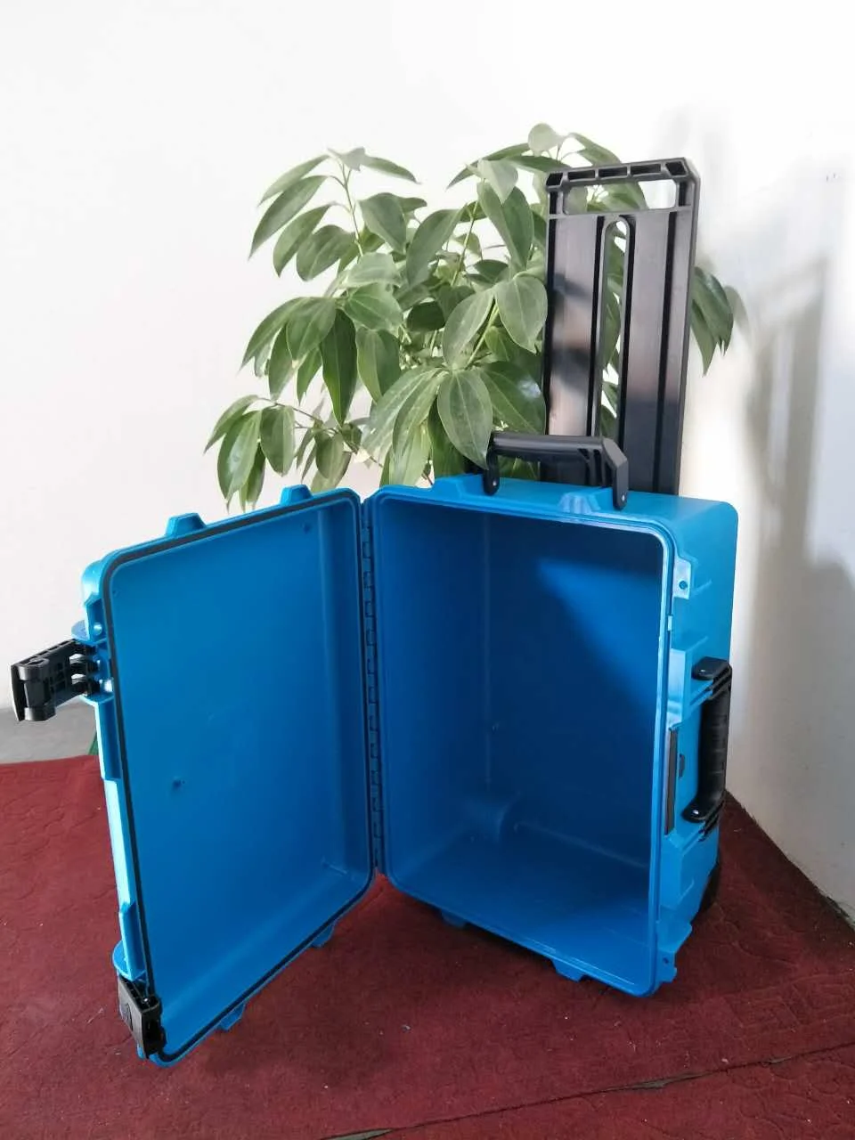 Tricases Factory New Beautiful Blue Color PP Hard Plastic Waterproof Shockproof Dustproof Equipment Case M2620