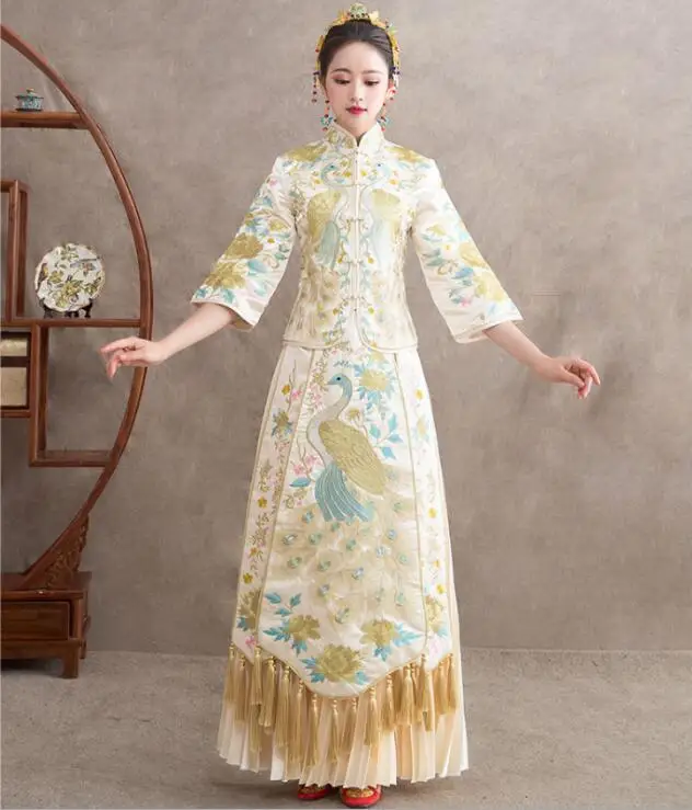 Neue Elegent champagner hochzeit Kleid Chinesische Braut kleid Robe ethnischen kimono zeigen Traditionelle Hochzeit Cheongam Für Ausländischen Asiatischen