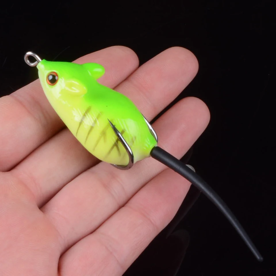 Topwater isca de pesca artificial wobbler, isca de pesca macia de silicone com 5cm 8g, isca artificial atraente com colher pequena para baixo, olhos 3d
