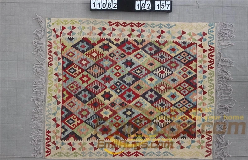 Wool Kilim Floral Carpets floor The Craft Of Making Wool By Hand Antique Decor Museum Wool Rug Carpet