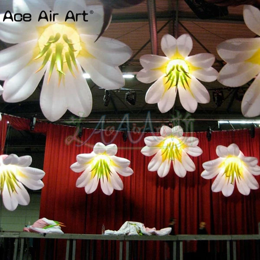 

Giant Suspension Flower Nice Designed Lotus Flower Replica with Ropes and Blowers Made by China