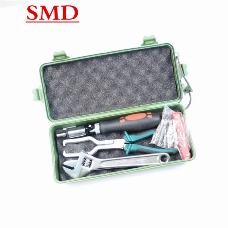 Urea pump maintenance disassembly tool disassembly installation post-treatment urea pipe pliers screwdriver disassembly tool