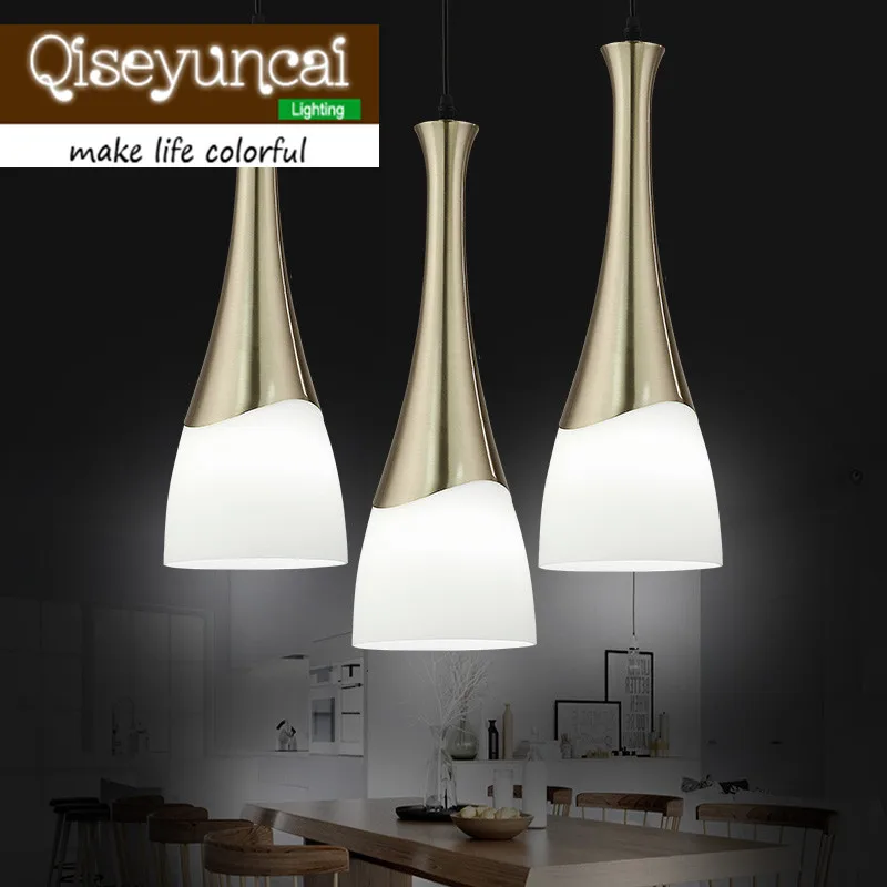 

Qiseyuncai European style ceiling lamp retro led three head of the living room of the living room American Lighting