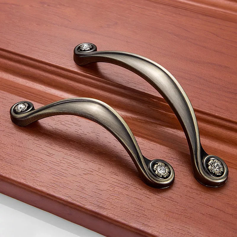 Free shipping Fashion deluxe solid furniture handles 3.8