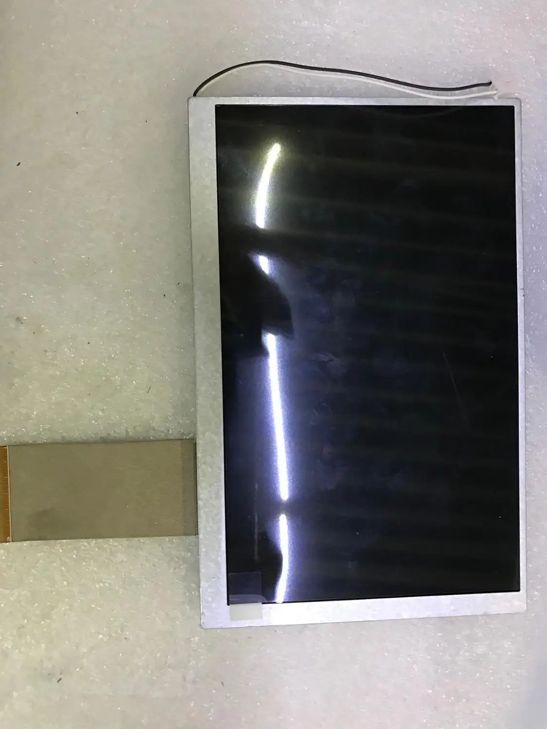 

7 inch LCD screen model: HSD070IDW2-B00