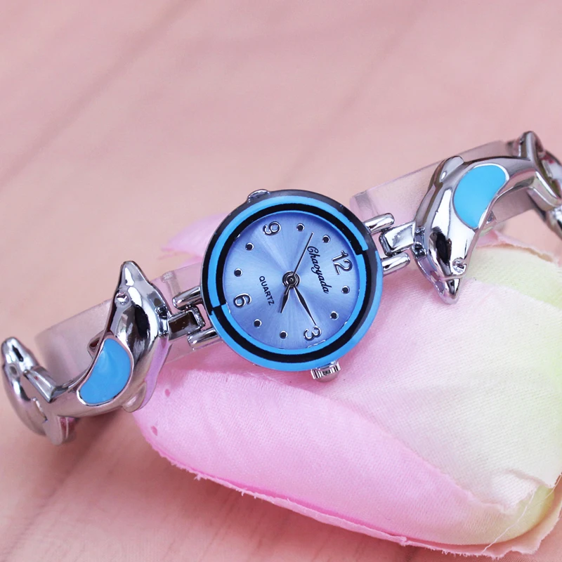 Montre bracelet en cristal pour femme, montre-bracelet à quartz pour femme, dauphins de dessin animé, mode pour filles, personnalité, offre spéciale, 2024