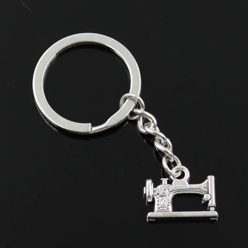 New Fashion Men 30mm Keychain DIY Metal Holder Chain Vintage Vintage Treadle Sewing Machine 20x15mm Silver Color Pendant Gift