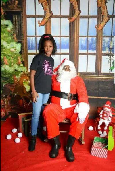 Capiscoการถ่ายภาพฉากหลังWindows Brightครอบครัวของขวัญเด็กคริสต์มาสพื้นหลังทารกแรกเกิดการออกแบบเดิมสำหรับPhoto Studio