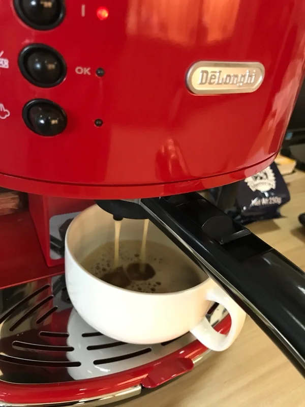 Macchina da caffè semiautomatica per uso domestico macchina da caffè italiana macchina da caffè Espresso 15 Bar macchina da caffè cappuccino