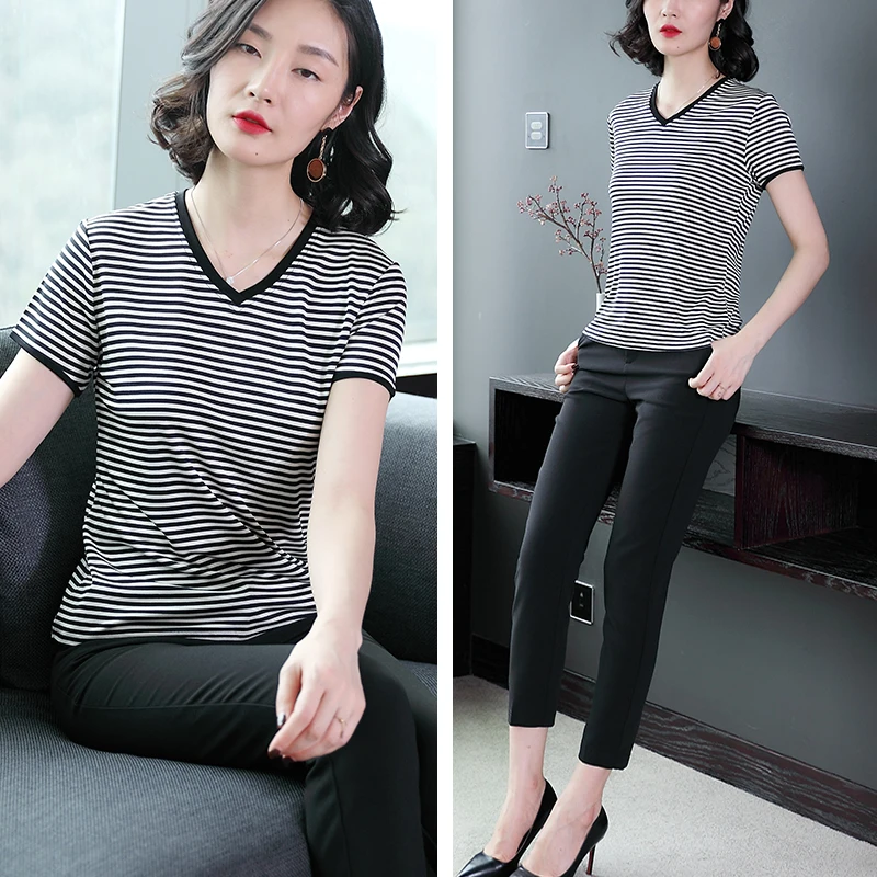 

Silk Short Sleeved T-shirt, Female Black And White Stripes New Thin Knitted100% NATURAL Silk V Collar T-shirt