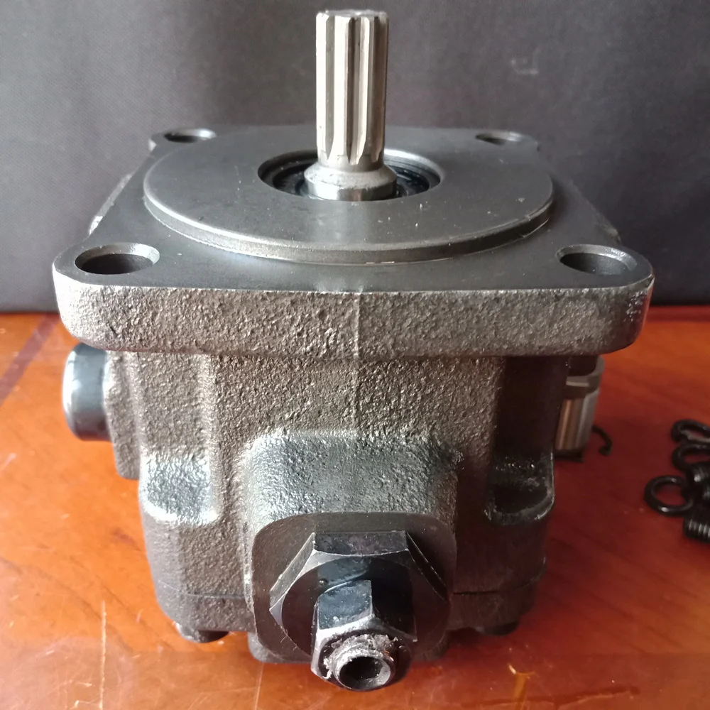 oil pump low pressure adjustable variable vane pump spline low noise hydraulic pumps press  injection mold machine PVF-30-55-10s