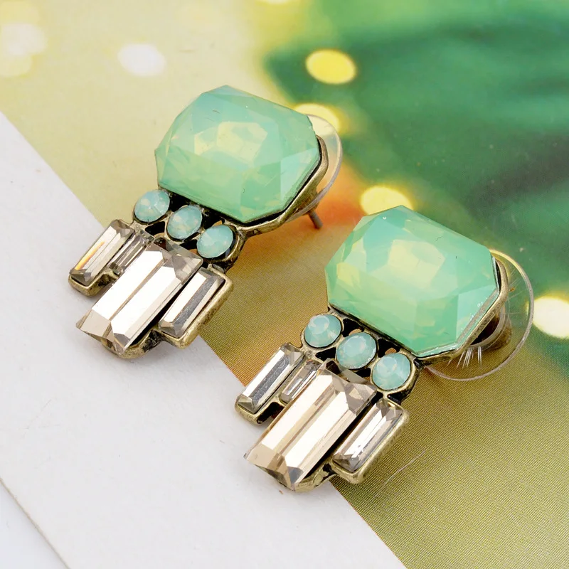 LUBOV Fashion Rhinestone Inlaid Light Green Crystal Stone Piercing Earrings Gold Color Stud Earrings New Women Jewelry