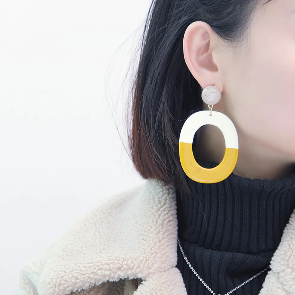 FishSheep Statement 2 Colors Stitching Oval Shape Large Acrylic Drop Earrings Big Round Circle Dangle Earring For Women Jewelry image 6