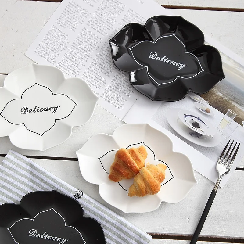 

Matte salad bowl Nordic black and white series of flower shaped plates breakfast dessert plates fruit plates snack di