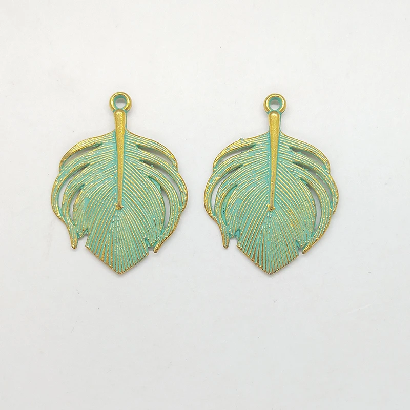 10pcs/bag 33MM Retro Patina Plated Zinc Alloy Green Peacock Feather Charms Pendants For DIY Jewelry Accessories PJ014