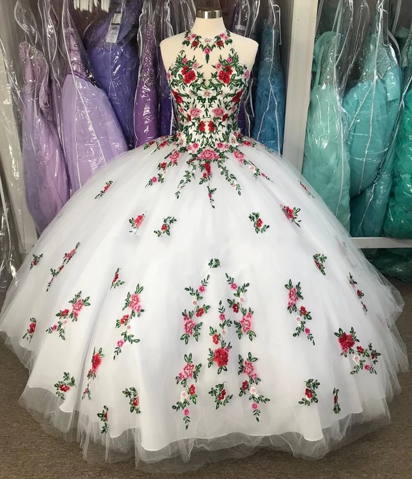 Vestidos de 15 asenos 2023 New Floral Quinceanera Dress Halter Neck Lace Up Back vestido debuttante Lace Appliques senza maniche