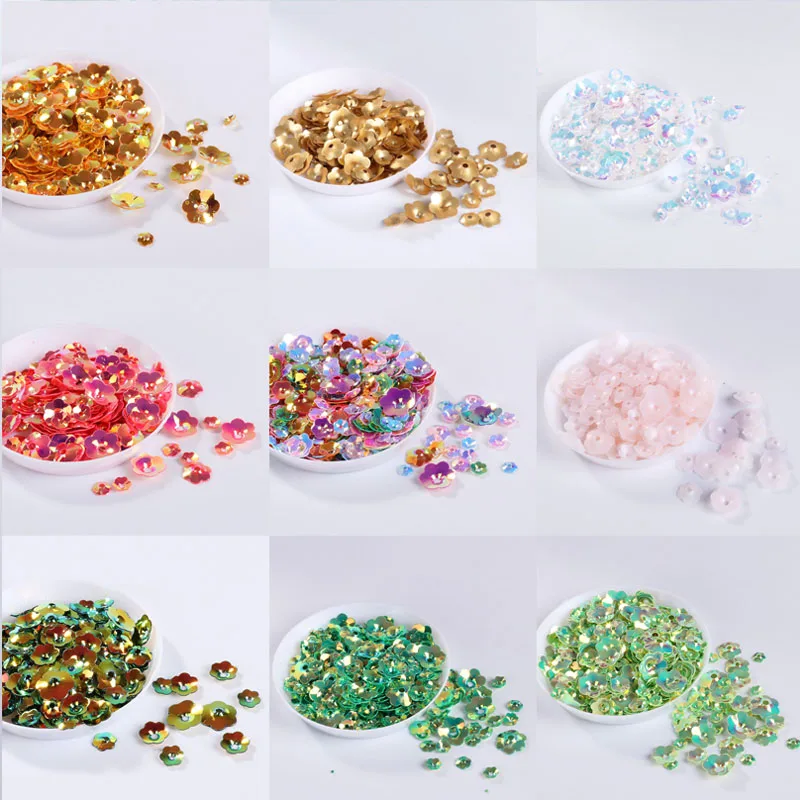 520Pac (10g)/Lotto di formato della miscela luminoso tazza di plum blossom paillettes con 1 cucito confetti di nozze centro del foro accessori di