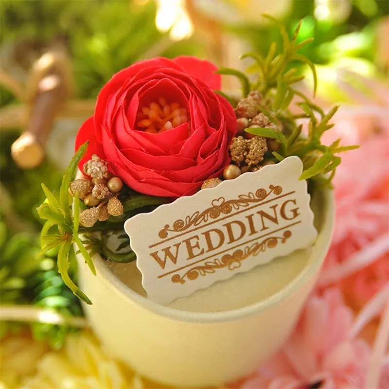 

Creative Personality New Aesthetic White Red Peony Flowers Cylindrical Candy Box Chocolate Gift Boxes For Wedding Party Favor