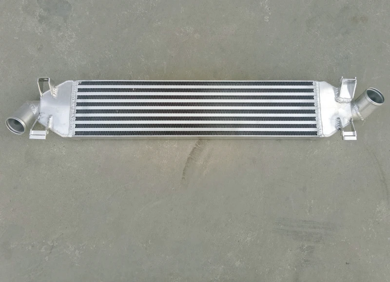 

Aluminum Intercooler FIT FOR Ford focus mk2 focus c-max 1.6 1.8 2.0 Tdci 3M5H-9L440-AE UNIVERSAL 2004-2010 2005 2006 2007 2008