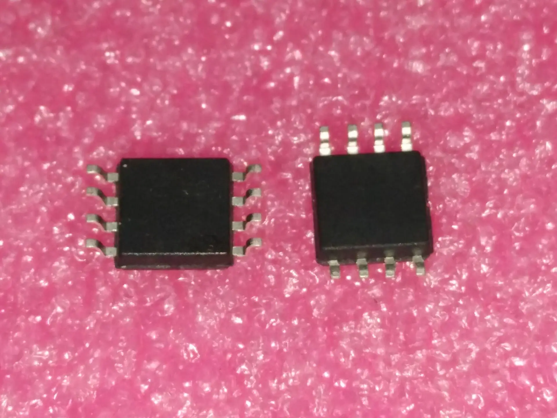 

Free Shipping 100pcs/lots MX25L1606EM2I-12G MX25L1606EM2I MX25L1606 SOP-8 New original IC In stock!