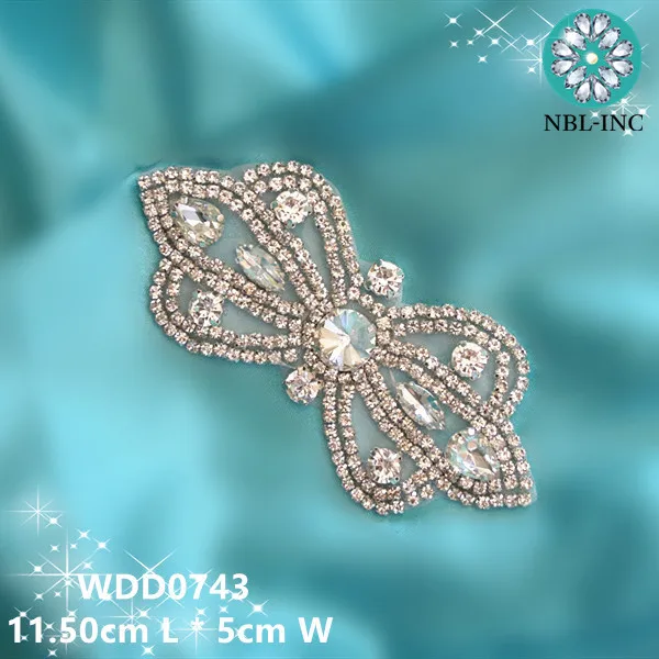 

(30PCS )Wholesale bridal hand beaded sewing crystal rhinestone applique patch iron on for dresses WDD0743