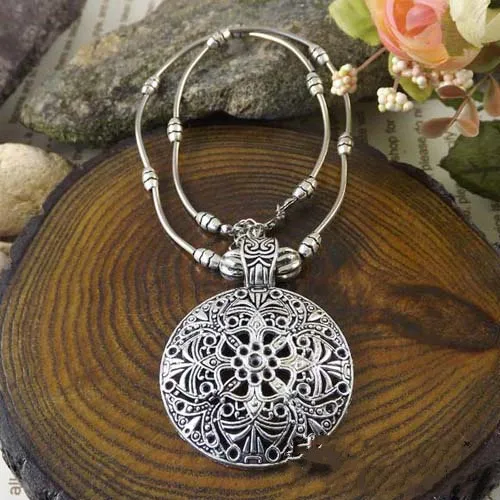 HOCOLE Brand New Hollow Vintage Bohemia Necklace Charm Women Flower Jewelry Tibet Silver Pendant Statement Necklaces