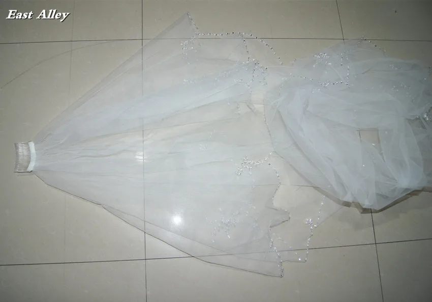 New Style Handmade Ivory / White 2 Layer Crescent Beading Edge Wedding Bridal Veil with comb