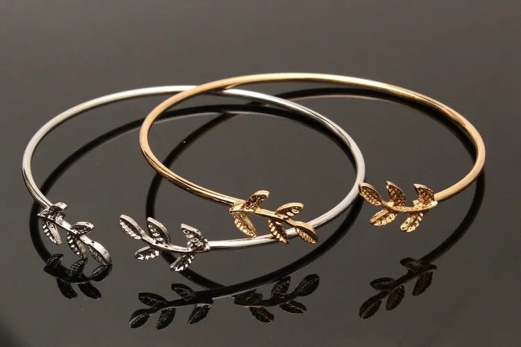 Hot Summer Popular Accessories Metal Cuff Bracelets Vintage Sweet Leaf Open Adjustable Fashion Bracelet Pulseiras Birthday Gift