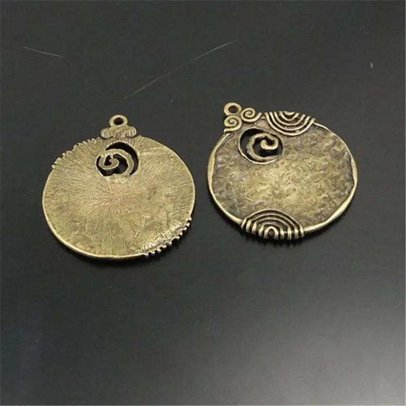 Julie Wang 1PCS Antique Bronze/Silver Color Tone Round Alloy Charm Pendants Crafts Jewelry Accessory Finding Charms 48*45mm