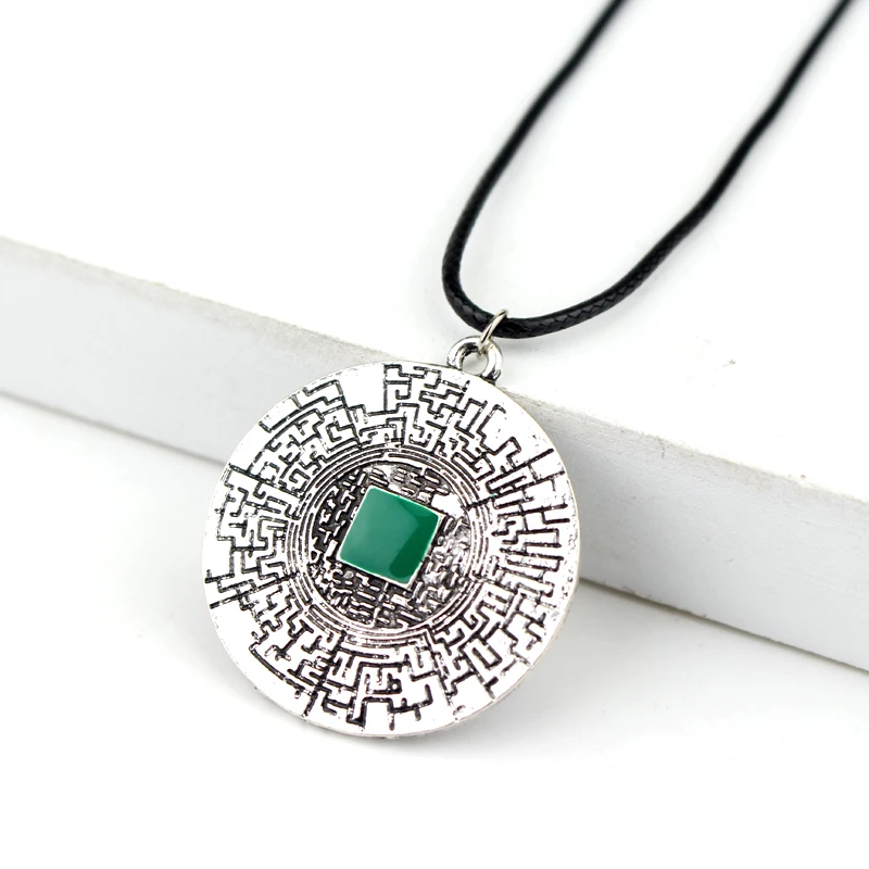 dongsheng Movies Jewelry The Maze Runner labyrinth pendant Thomas leather necklace fashion movies jewelry for men women -30