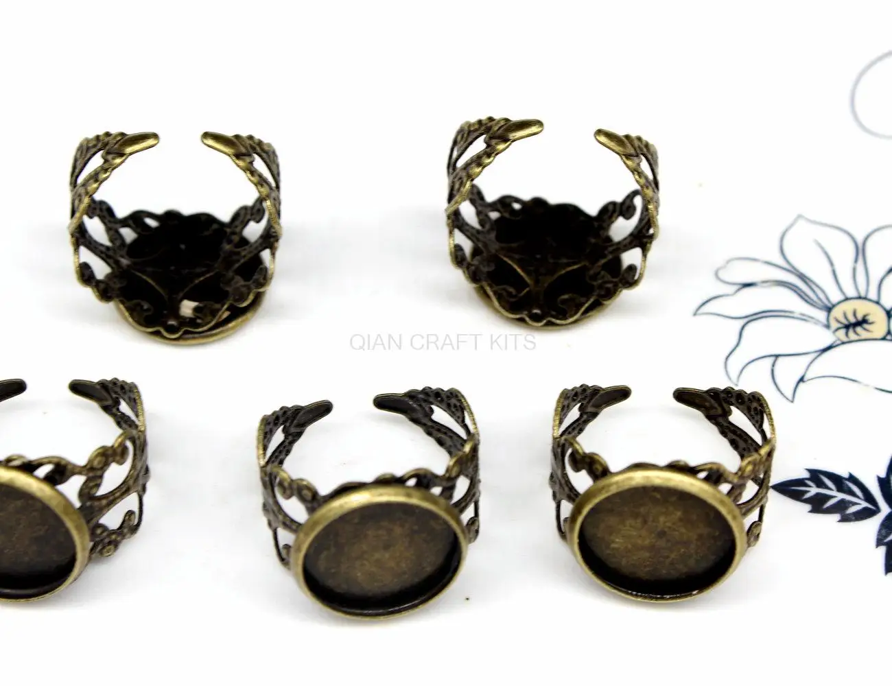 100pcs Adjustable Rings Princess Filigree Ring Bases Antique Bronze Ring With 14mm Bezel Setting Blanks