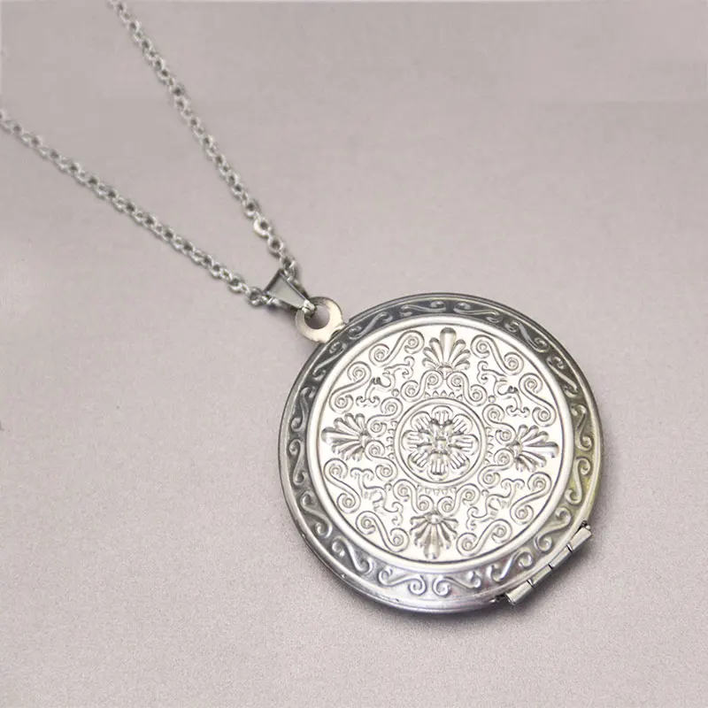 1pc Round Engraved Daisy Photo Frame Pendant Necklace Stainless Steel Charms Locket Necklaces Women Men Fashion Memorial Jewelry